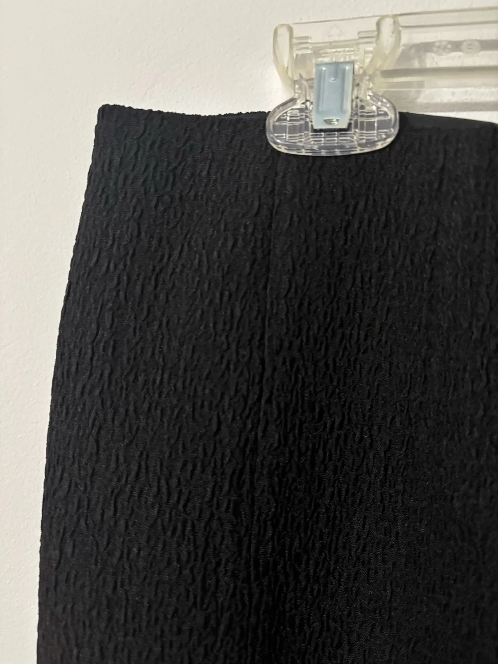 Ann Taylor Black Textured Pencil Skirt
